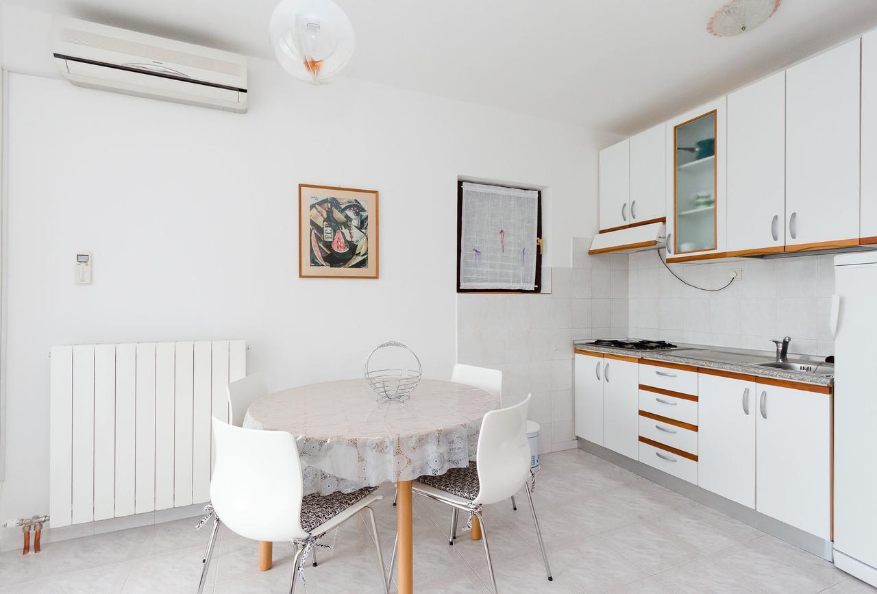 Apartments Anka Kampor Екстер'єр фото